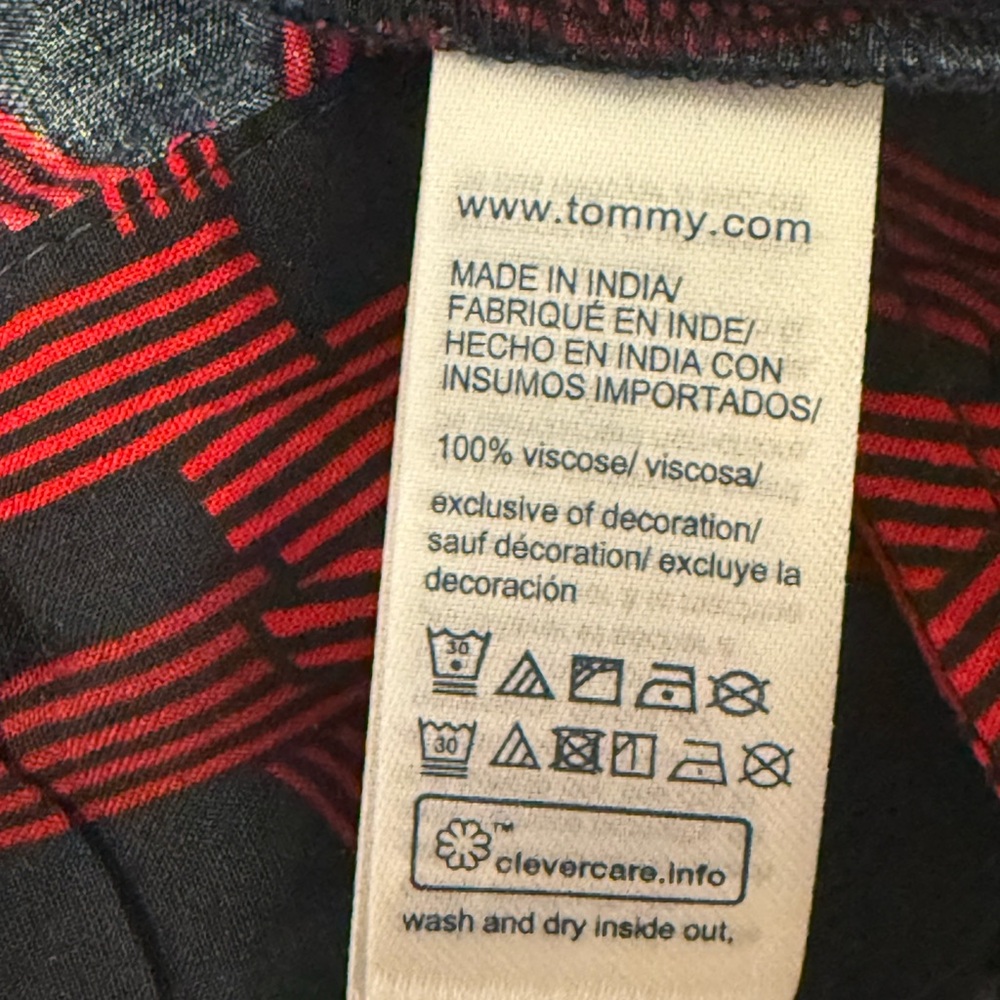 Tommy Hilfiger Red and Black Graphic Long Sleeve Dress - Picture 8 of 9